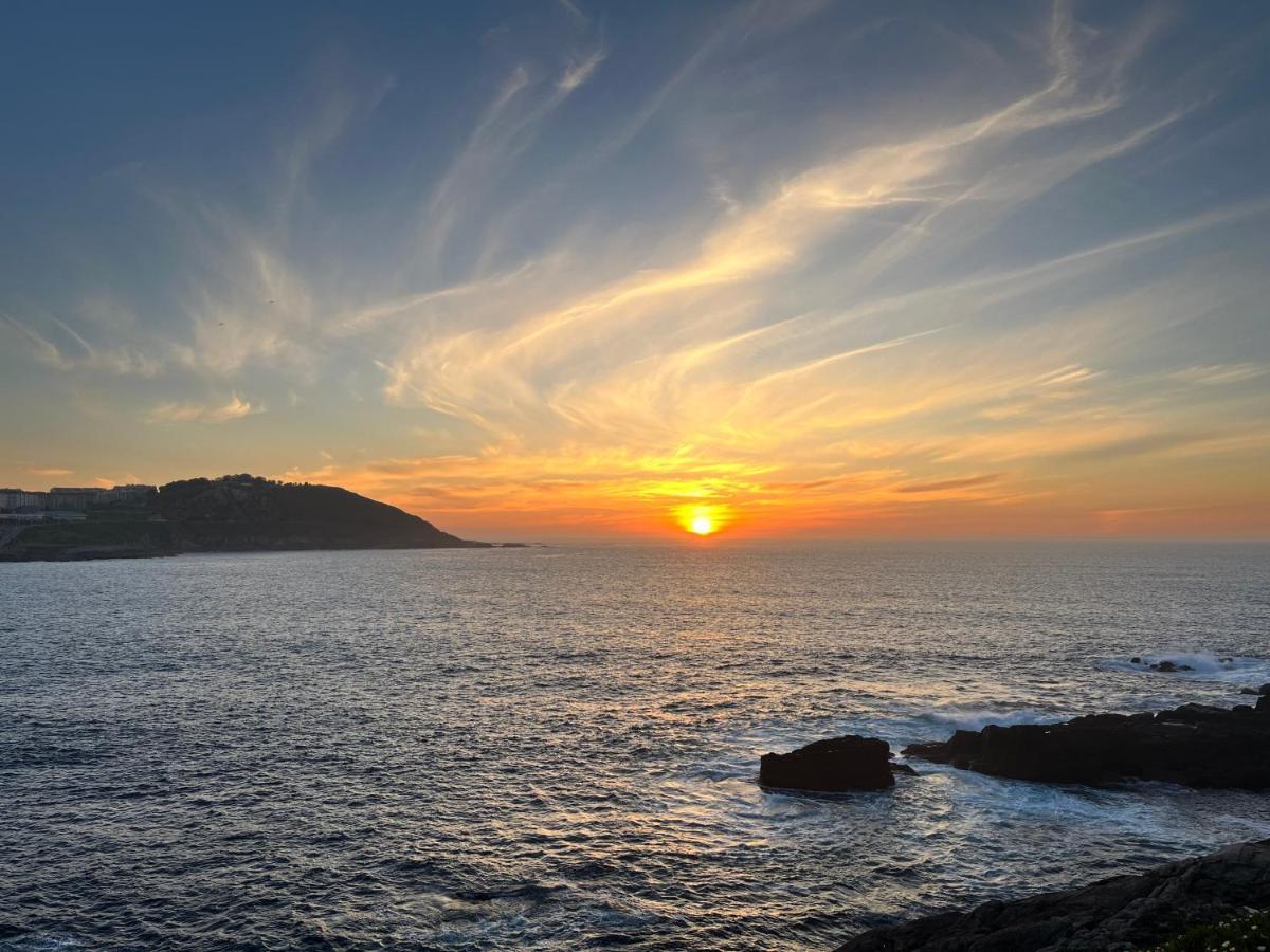 Primera Linea De Playa De Riazor Ла-Корунья Экстерьер фото